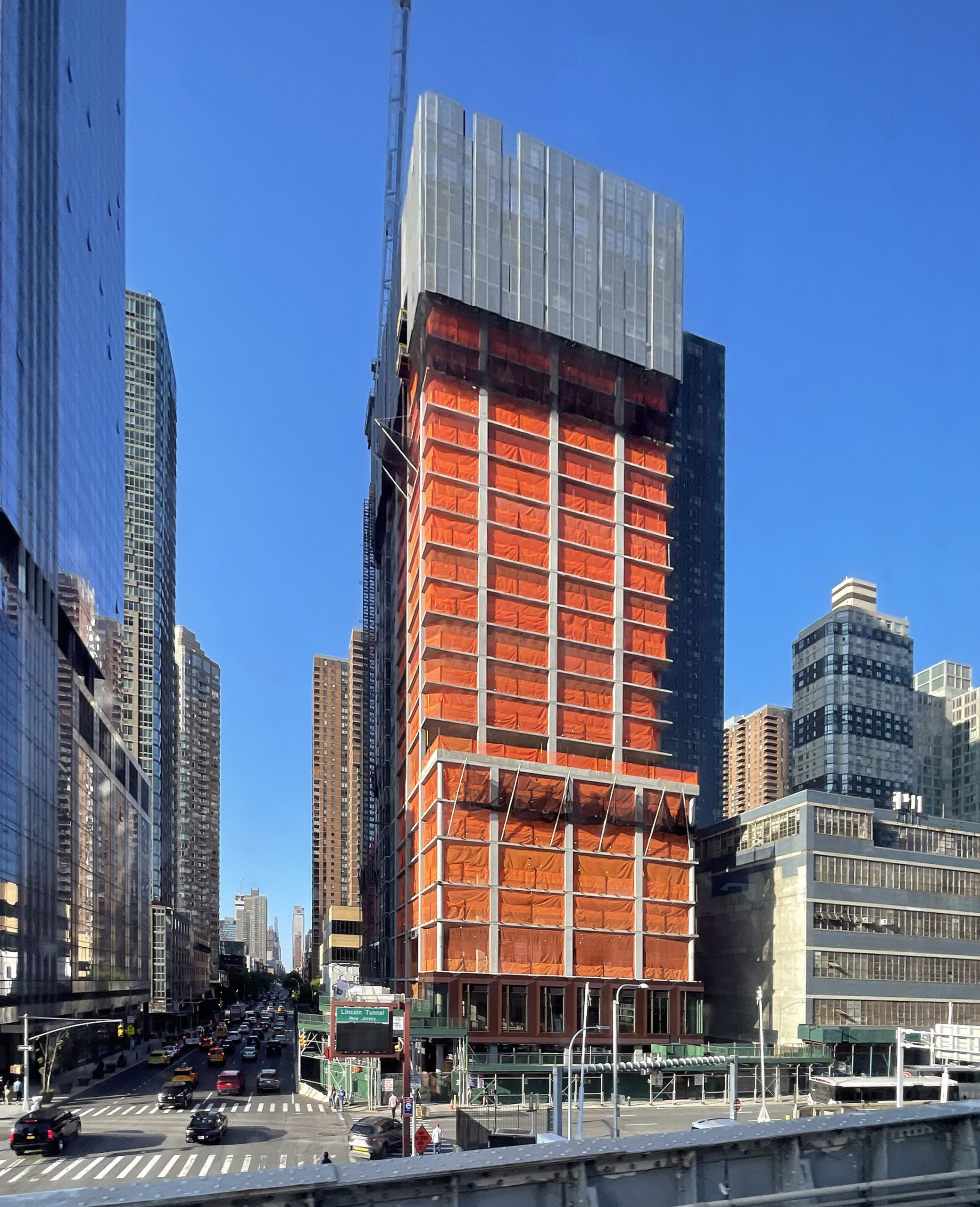 550 10th Ave project photo